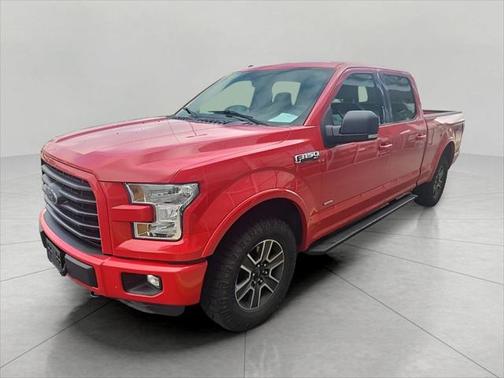 2016 Ford F-150 CREW CAB PICKUP - SHORT BED