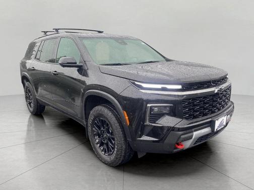 Mosaic Black Metallic 2025 Chevrolet Traverse AWD Z71