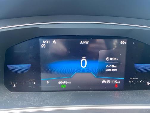Oryx White Pearl 2022 Volkswagen Tiguan 2.0T SE R-Line Black 4MOTION