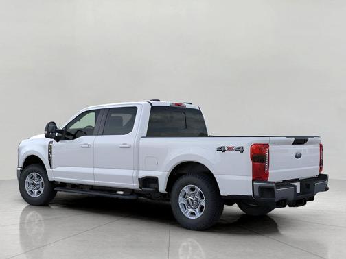 Oxford White 2026 Ford F-250 XLT