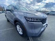 Everlasting Silver 2023 Kia Sorento LX