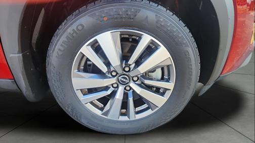 2022 Nissan Pathfinder SL 4WD