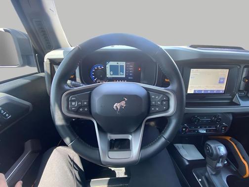 CARBONIZED GRAY METALLIC 2023 Ford Bronco Badlands