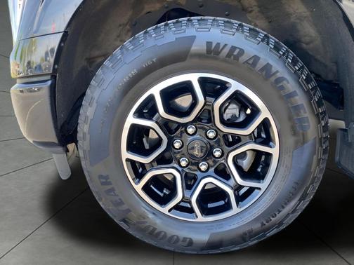 Agate Black Metallic 2023 Ford F-150 XLT