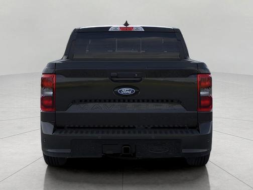 SHADOW BLACK 2026 Ford Maverick Lobo