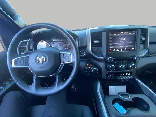 Bright White Clearcoat 2020 RAM 1500 Big Horn/Lone Star