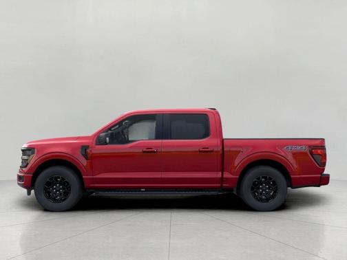 RUBY RED METALLIC TINTED CC 2026 Ford F-150 XLT