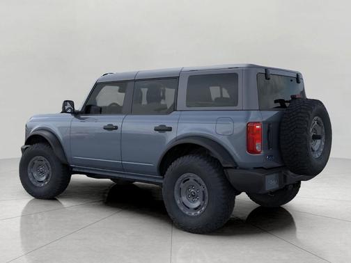 2025 Ford Bronco Base 4 Door 4x4