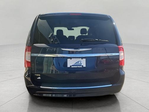 True Blue Pearlcoat 2014 Chrysler Town & Country Touring