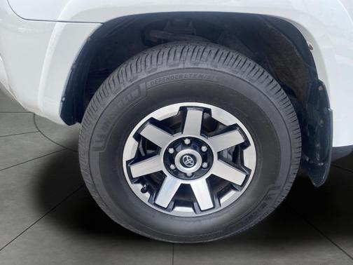 Super White 2017 Toyota 4Runner TRD Off Road Premium