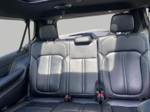 Baltic Gray Metallic Clearcoat 2023 Jeep Wagoneer L Series III 4x4