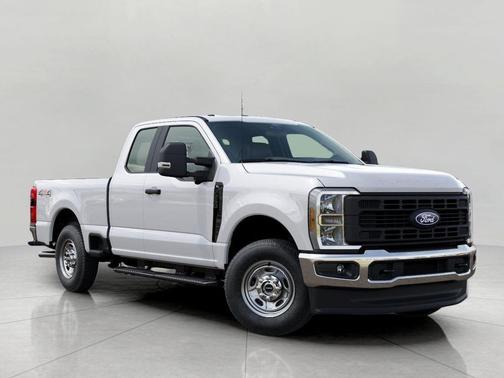 Oxford White 2027 Ford F-250 XL