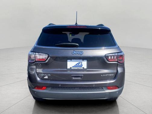 Granite Crystal Metallic Clearcoat 2023 Jeep Compass Limited