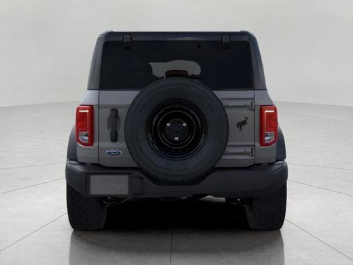 CARBONIZED GRAY METALLIC 2026 Ford Bronco Big Bend