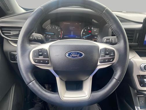 CARBONIZED GRAY METALLIC 2023 Ford Explorer XLT