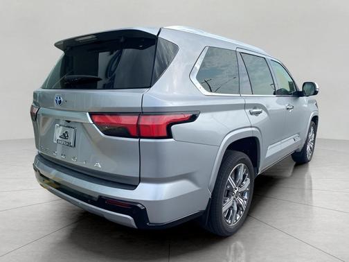 2023 Toyota Sequoia Capstone