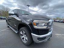 Diamond Black Crystal Pearlcoat 2019 RAM 1500 Laramie