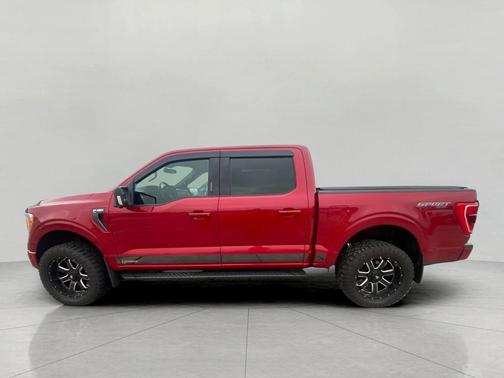 Diamond Black Crystal Pearlcoat 2019 RAM 1500 Laramie