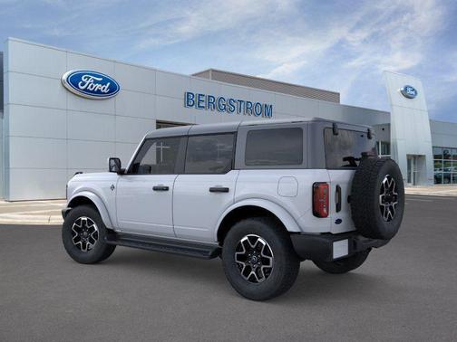 OXFORD WHITE 2026 Ford Bronco Outer Banks
