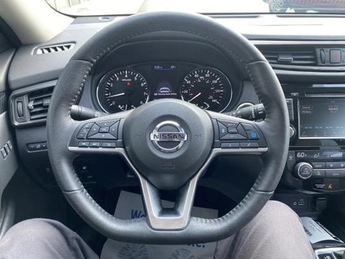 2020 Nissan Rogue SL