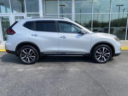 2020 Nissan Rogue SL