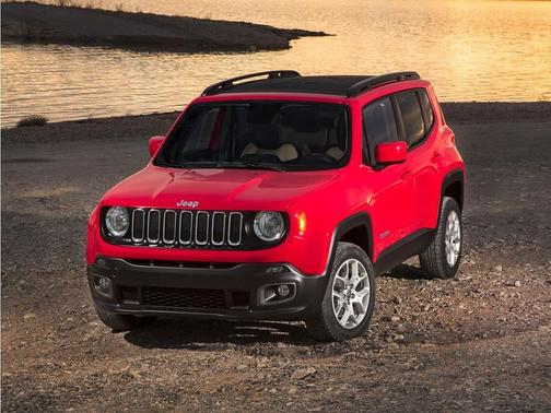 Granite Crystal Metallic Clearcoat 2017 Jeep Renegade Latitude
