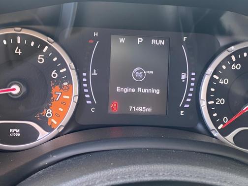 Granite Crystal Metallic Clearcoat 2017 Jeep Renegade Latitude