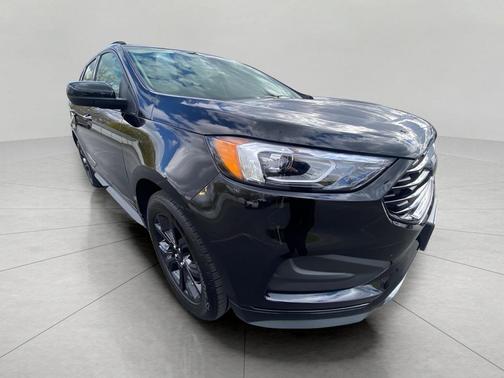 AGATE BLACK METALLIC 2023 Ford Edge SE
