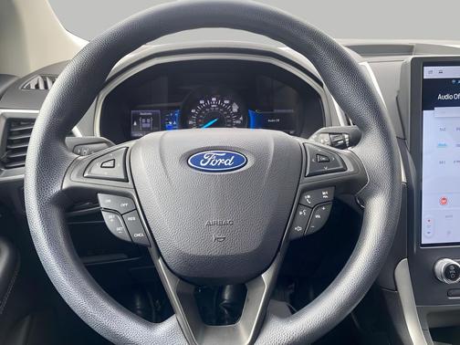 AGATE BLACK METALLIC 2023 Ford Edge SE