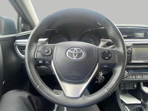 Barcelona Red Metallic 2016 Toyota Corolla S Plus