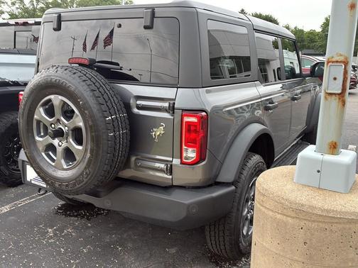 CARBONIZED GRAY METALLIC 2025 Ford Bronco Big Bend