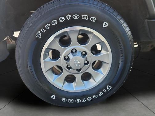 Army Green 2013 Toyota FJ Cruiser Base