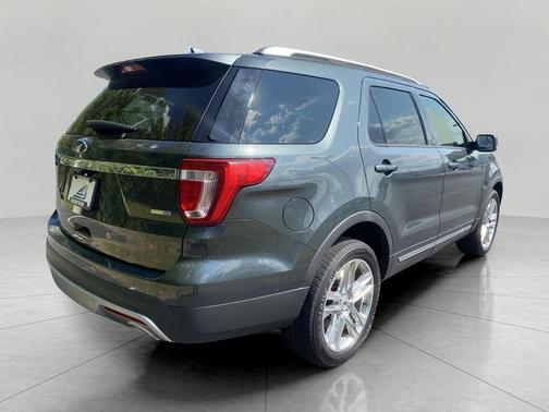 Guard Metallic 2016 Ford Explorer XLT