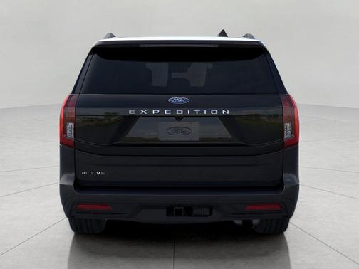 AGATE BLACK METALLIC 2026 Ford Expedition Active