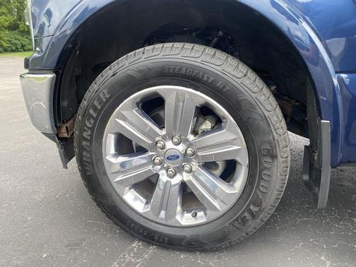 BLUE JEANS 2019 Ford F-150 XL