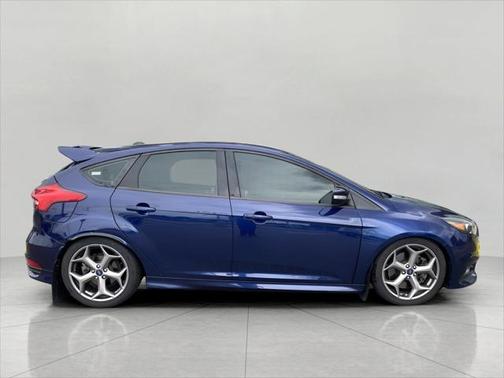 2017 Ford Focus ST
