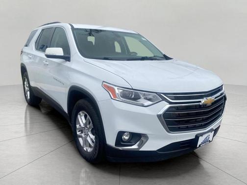 Summit White 2020 Chevrolet Traverse LT Cloth