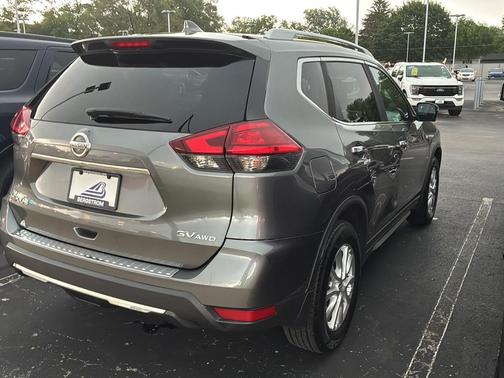 Gun Metallic 2017 Nissan Rogue SV