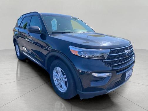 AGATE BLACK METALLIC 2024 Ford Explorer XLT