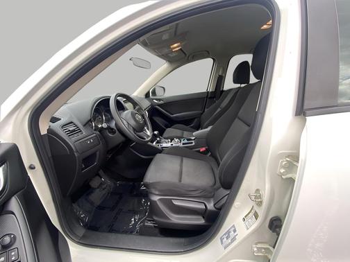 Crystal White Pearl Mica 2016 Mazda CX-5 Sport