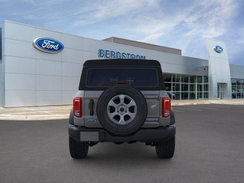 CARBONIZED GRAY METALLIC 2026 Ford Bronco Big Bend