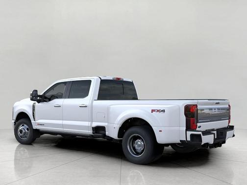 Star White Metallic Tri-Coat 2026 Ford F-350 Platinum