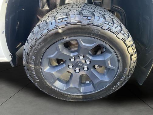 Bright White Clearcoat 2025 RAM 1500 Big Horn/Lone Star
