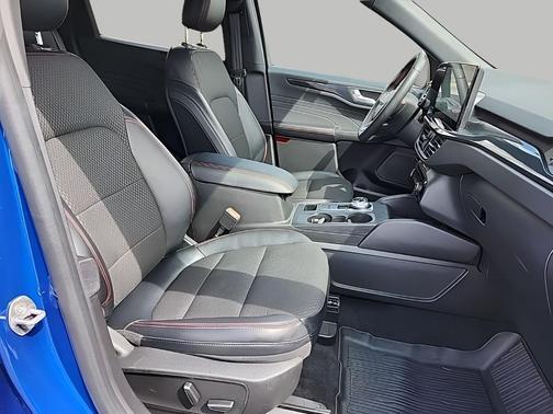 ATLAS BLUE METALLIC 2023 Ford Escape ST-Line Select