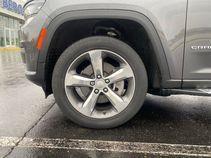 Baltic Gray Metallic Clearcoat 2023 Jeep Grand Cherokee L Limited