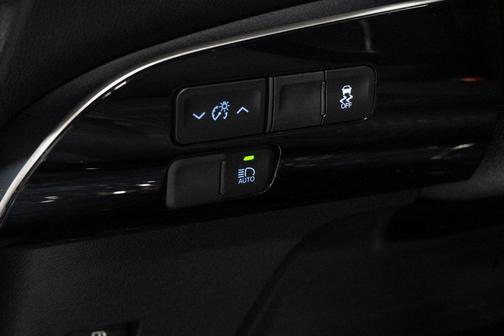 2018 Toyota Prius Four