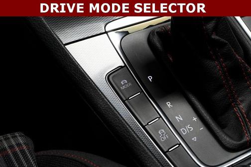 2017 Volkswagen Golf GTI 2.0T S 4-Door