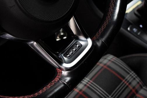 2017 Volkswagen Golf GTI 2.0T S 4-Door