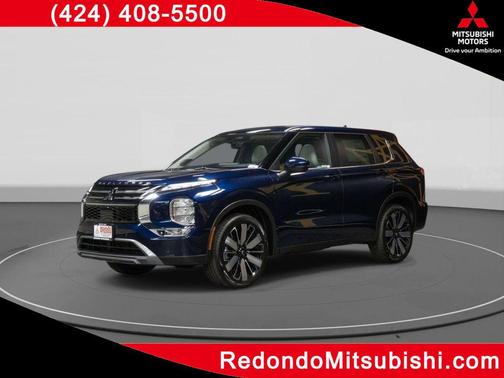 Cosmic Blue Metallic 2026 Mitsubishi Outlander SE