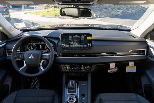 2025 Mitsubishi Outlander PHEV SE S-AWC